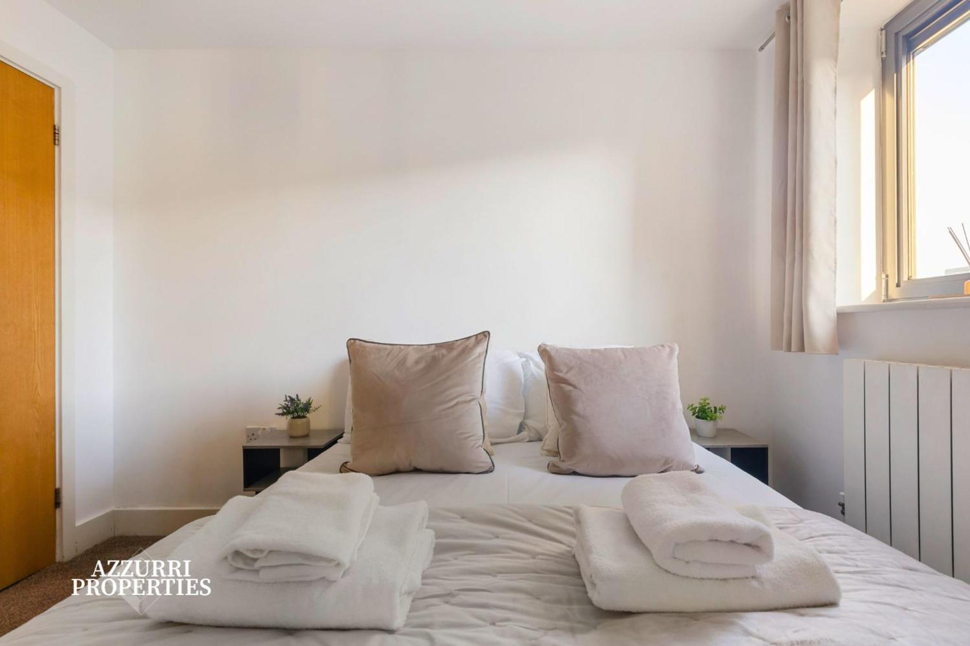 Apartment Monthly At Millharbour