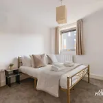 Monthly Stays At Millharbour